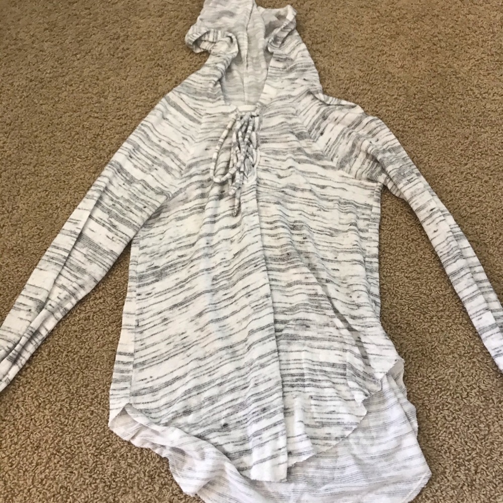 american eagle soft and sexy sweater size:small